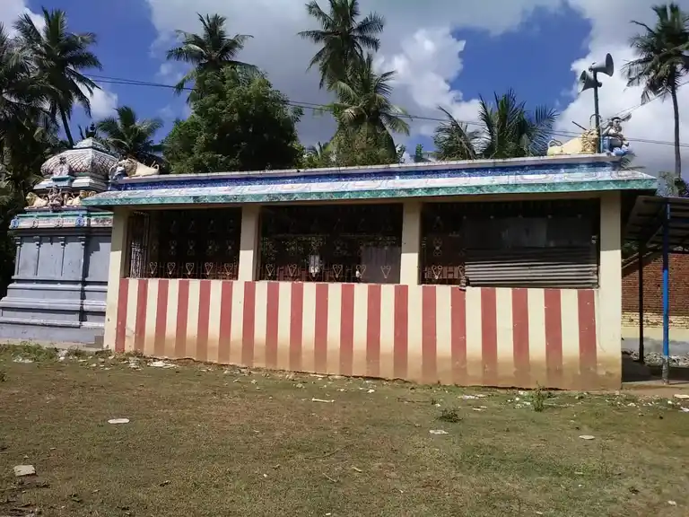 Arulmigu Thiraowbathiyamman Temple, Keelapadugai - 610103 அருள்மிகு திரௌபதியம்மன் திருக்கோயில், கீழப்படுகை - 610103, Thiruvarur - Ancient Temple Architecture and History Image 4