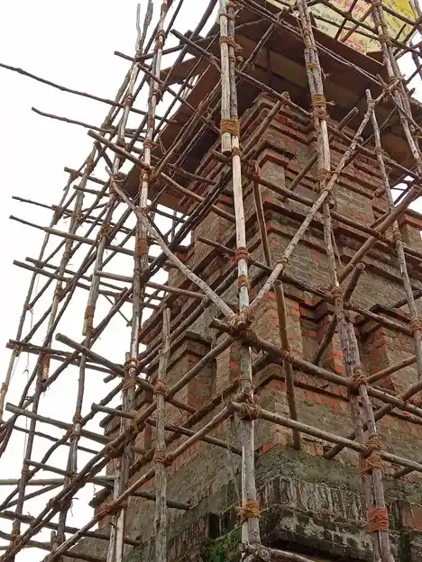 Arulmigu Thiravbathiyamman Temple, Sembulivaram - 600067 அருள்மிகு திரௌபதி அம்மன் திருக்கோயில், செம்புலிவரம் - 600067, Tiruvallur - Ancient Temple Architecture and History Image 8