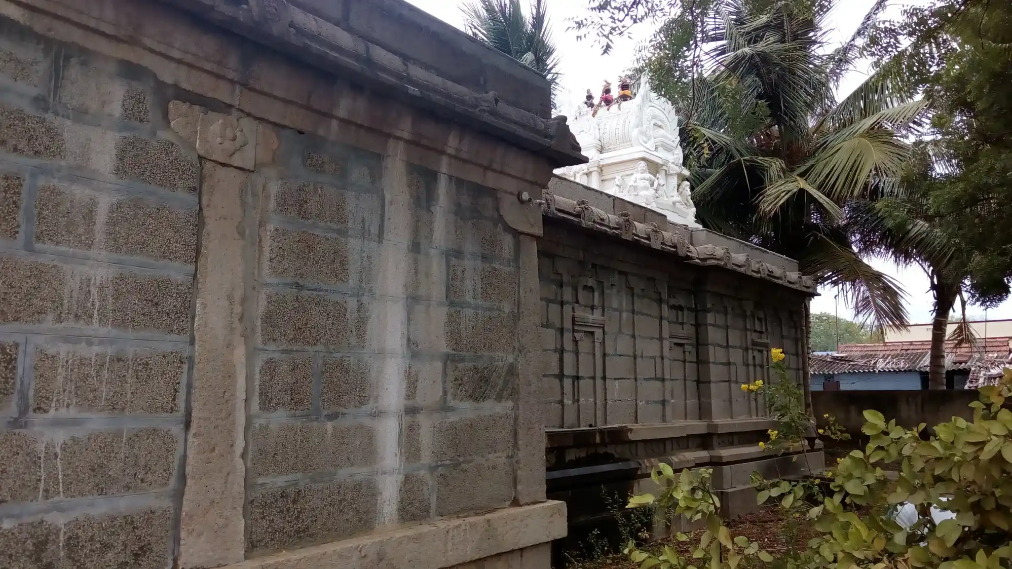 Arulmigu Thiripura Sundari Amman Temple, Puthupatti, Puthupatti - 627851 அருள்மிகு திரிபுரசுந்தரியம்மன் திருக்கோயில், புதுப்பட்டி, புதுப்பட்டி - 627851, Tenkasi - Ancient Temple Architecture and History Image 3