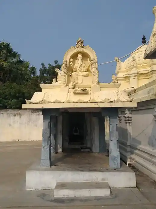 Arulmigu Thiripurandhageswarar Temple, Rampakkam - 605105 அருள்மிகு திரிபுராந்தகேஸ்வரர் திருக்கோயில், ராம்பாக்கம் - 605105, Viluppuram - Ancient Temple Architecture and History Image 3