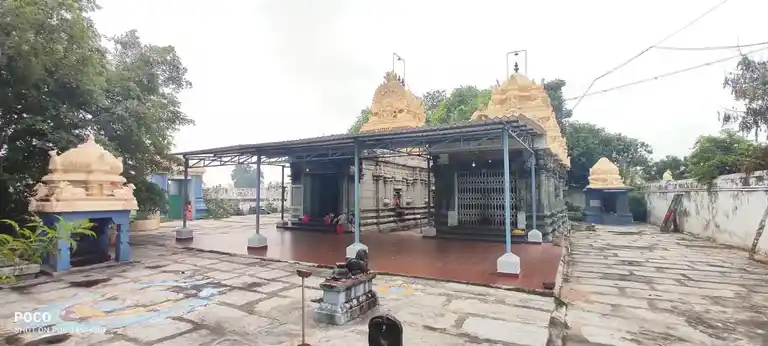 Arulmigu Thiripuranthaga Eswarar Temple, Sirukarumbur - 632521 அருள்மிகு திரிபிரந்தக ஈஸ்வரர் திருக்கோயில், சிருகரும்பூர் - 632521, Ranipet - Ancient Temple Architecture and History Image 2