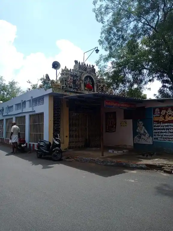 Arulmigu Thirisooli Mariamman Temple, Palayamkottai - 627002 அருள்மிகு திரிசூலியம்மன் மாரியம்மன் திருக்கோயில், பாளையம்கோட்டை - 627002, Tirunelveli - Ancient Temple Architecture and History Image 2