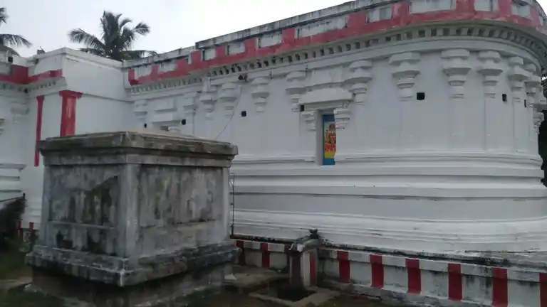 Arulmigu Thirkandeswarar Temple, Near Meni Road, Thozhuvur - 602001 அருள்மிகு திருகண்டீஸ்வரர் திருக்கோயில், Near Meni Road, Thozhuvur - 602001, Tiruvallur - Ancient Temple Architecture and History Image 5