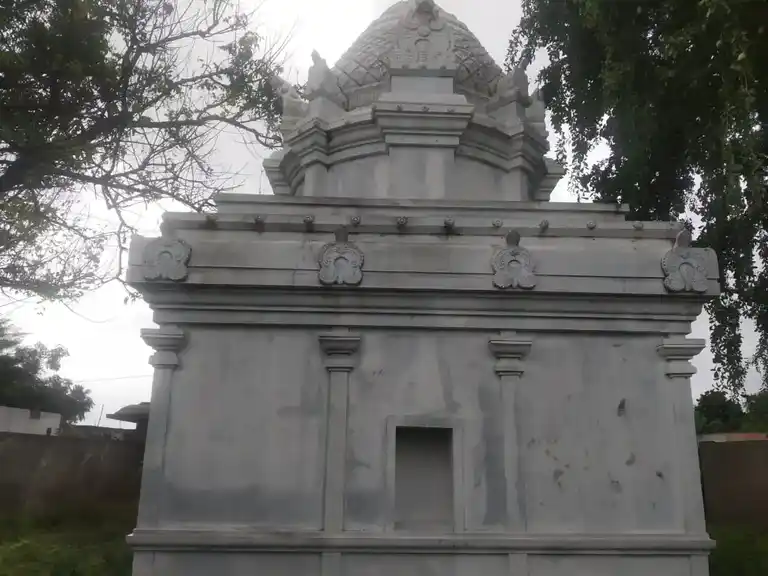 Arulmigu Thiropathai Amman Temple, Kolathur - 632301 அருள்மிகு திரௌபதியம்மன் திருக்கோயில், Kolathur - 632301, Tiruvannamalai - Ancient Temple Architecture and History Image 3