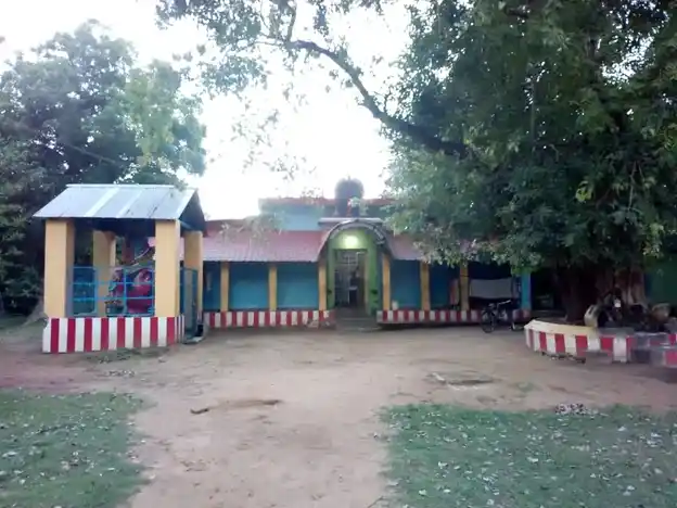 Arulmigu Thiroupathiamman Temple, Narasinganpettai - 609802 அருள்மிகு திரௌபதியம்மன் திருக்கோயில், Narasinganpettai - 609802, Thanjavur - Ancient Temple Architecture and History Image 4