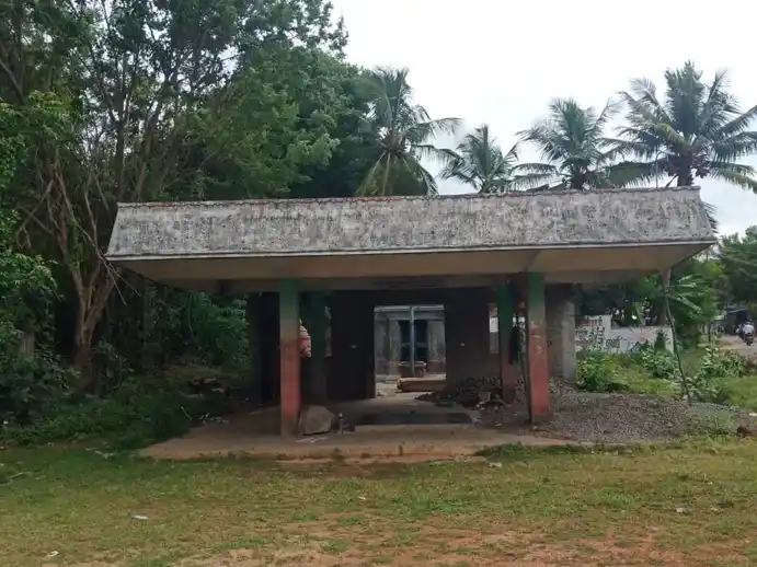 Arulmigu Thiroupathyammam Temple, Devarkandanluar - 613704 திரௌபதியம்மன் திருக்கோயில், Devarkandanluar - 613704, Thiruvarur - Ancient Temple Architecture and History Image 2