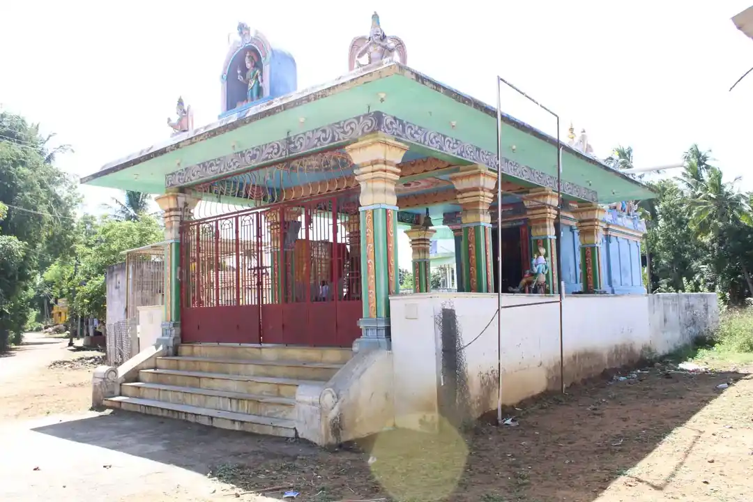 Arulmigu Thiroupathyamman Temple, Manaloor - 609804 அருள்மிகு திரௌபதியம்மன் திருக்கோயில், மணலூர் - 609804, Thanjavur - Ancient Temple Architecture and History Image 3