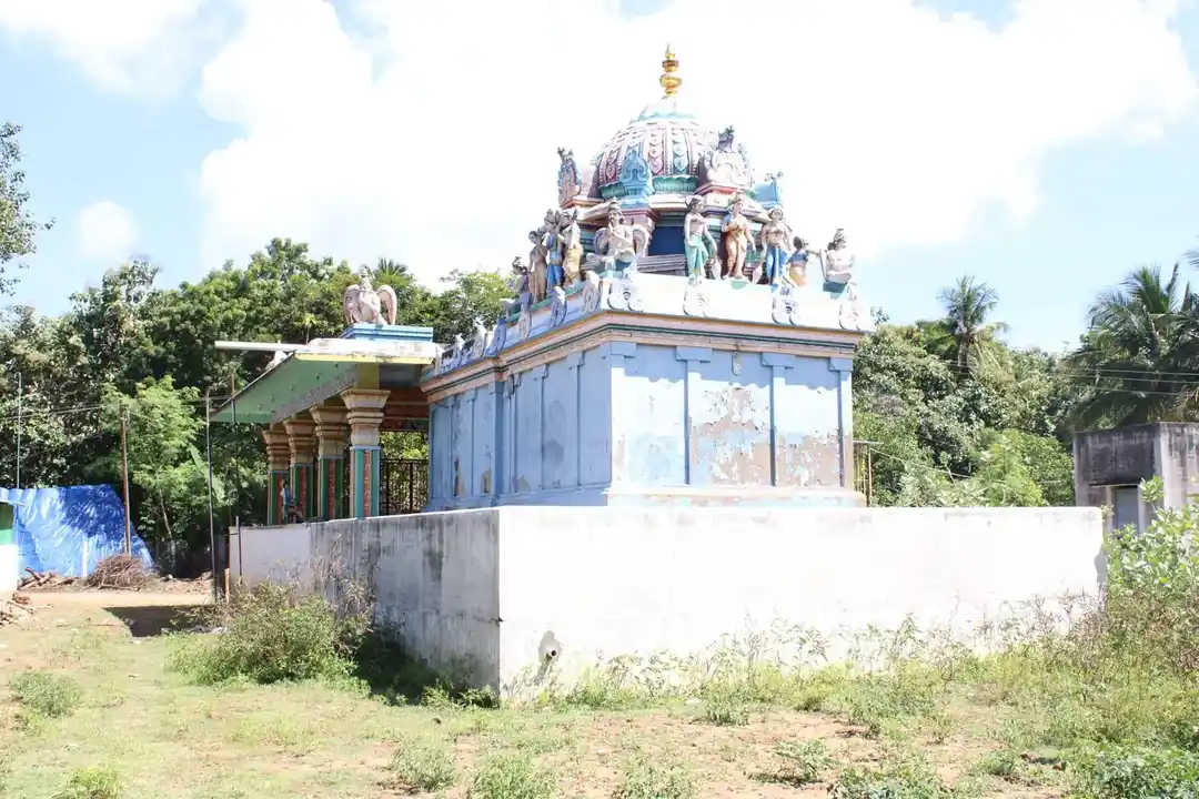 Arulmigu Thiroupathyamman Temple, Manaloor - 609804 அருள்மிகு திரௌபதியம்மன் திருக்கோயில், மணலூர் - 609804, Thanjavur - Ancient Temple Architecture and History Image 4