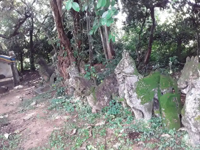 Arulmigu Thirowpathi Amman Iyyanar Group Of Temple, Paasikulam - 606111 Arulmigu Thirowpathi Amman Iyyanar Group Of Temple, பாசிகுலம் - 606111, Cuddalore - Ancient Temple Architecture and History Image 2