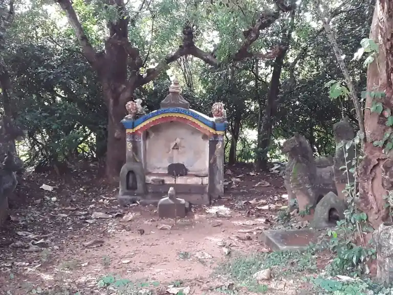 Arulmigu Thirowpathi Amman Iyyanar Group Of Temple, Paasikulam - 606111 Arulmigu Thirowpathi Amman Iyyanar Group Of Temple, பாசிகுலம் - 606111, Cuddalore - Ancient Temple Architecture and History Image 6