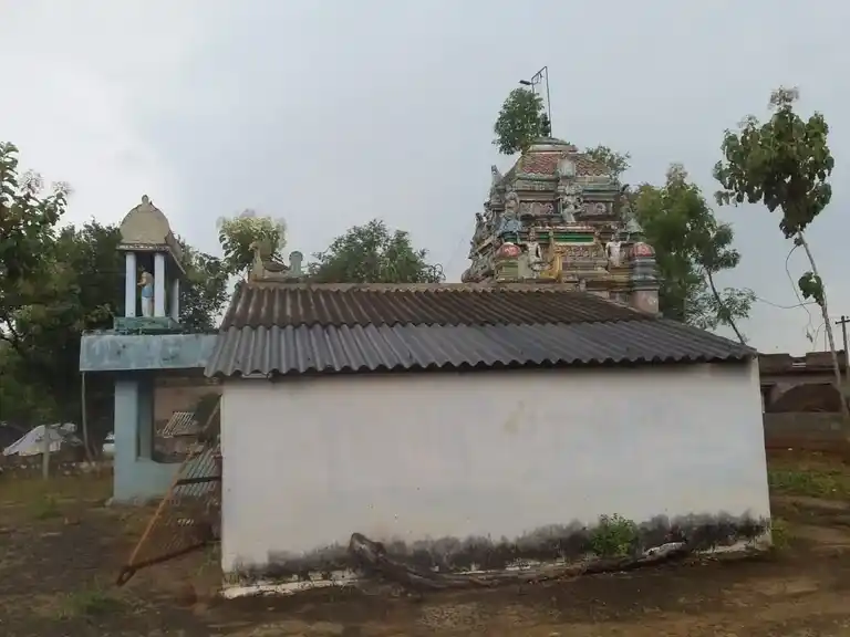 Arulmigu Thirowpathi Amman Temple, Pujangarayanallur - 621117 Arulmigu Thirowpathi Amman Temple, Pujangarayanallur - 621117, Perambalur - Ancient Temple Architecture and History Image 2