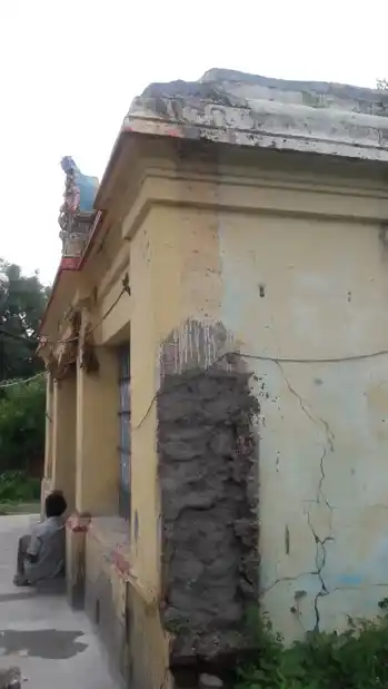 Arulmigu Thirowpathiamman Temple, Keezh Bhuvanagiri - 608601 அருள்மிகு திரௌபதியம்மன் உடையாரப்பர் திருக்கோயில், கீழ் புவனகிரி - 608601, Cuddalore - Ancient Temple Architecture and History Image 4