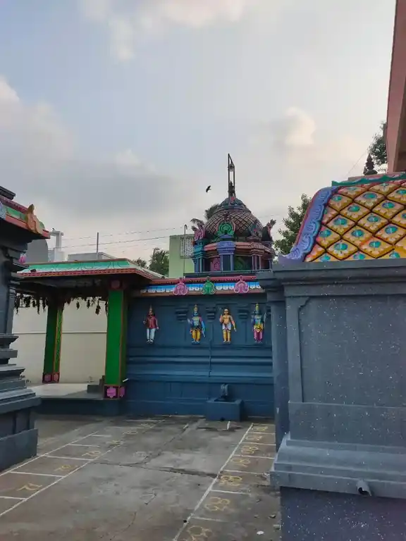 Arulmigu Thirowpathiamman Temple, Pazhayavandipalayam, Cuddalore - 607002 அருள்மிகு திரௌபதியம்மன்கோயில், பழையவண்டிப்பாளையம், கடலூர் வட்டம் , மாவட்டம். கோயில், Pazhayavandipalayam, Cuddalore - 607002, Cuddalore - Ancient Temple Architecture and History Image 2