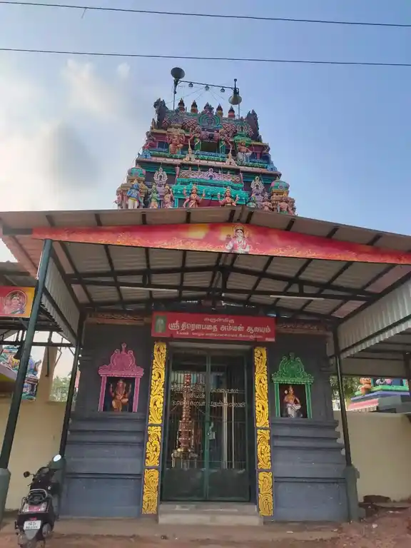 Arulmigu Thirowpathiamman Temple, Pazhayavandipalayam, Cuddalore - 607002 அருள்மிகு திரௌபதியம்மன்கோயில், பழையவண்டிப்பாளையம், கடலூர் வட்டம் , மாவட்டம். கோயில், Pazhayavandipalayam, Cuddalore - 607002, Cuddalore - Ancient Temple Architecture and History Image 3