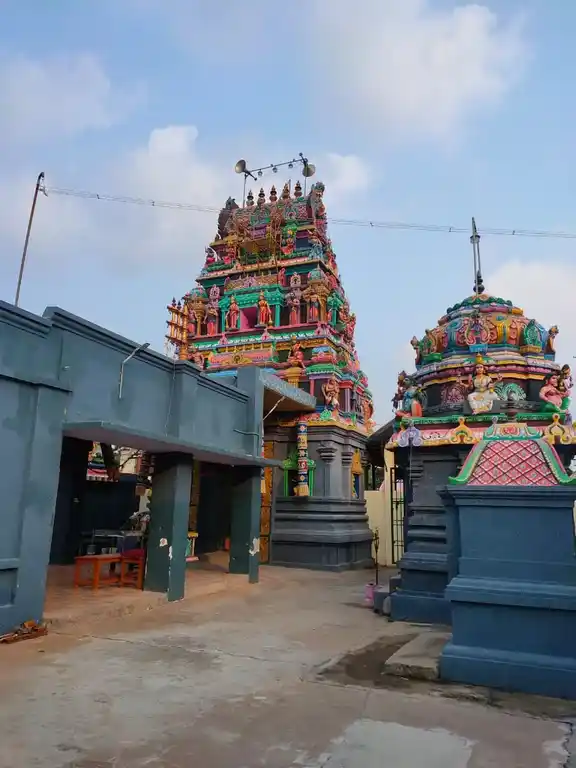 Arulmigu Thirowpathiamman Temple, Pazhayavandipalayam, Cuddalore - 607002 அருள்மிகு திரௌபதியம்மன்கோயில், பழையவண்டிப்பாளையம், கடலூர் வட்டம் , மாவட்டம். கோயில், Pazhayavandipalayam, Cuddalore - 607002, Cuddalore - Ancient Temple Architecture and History Image 5
