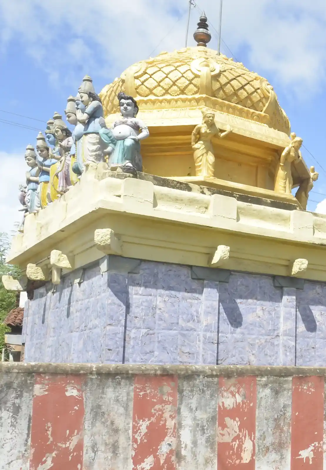 Arulmigu Thirowpathiyamman Swamy Temple, Sunnaambu Palayam, Kudavasal - 612601 அருள்மிகு திரௌதியம்மன் திருக்கோயில், Sunnaambu Palayam, Kudavasal - 612601, Thiruvarur - Ancient Temple Architecture and History Image 4