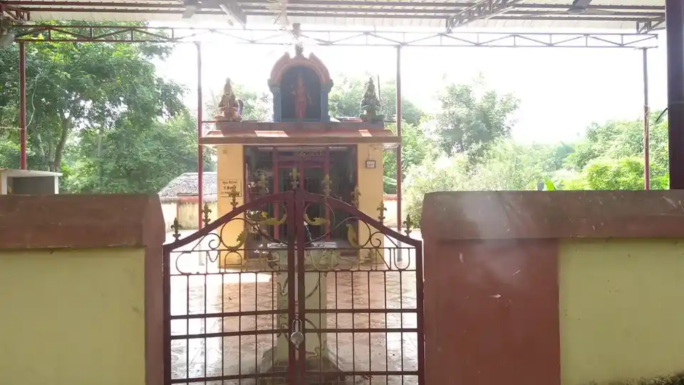 Arulmigu Thirowpathiyamman Swamy Temple, Thalayalankadu - 612603