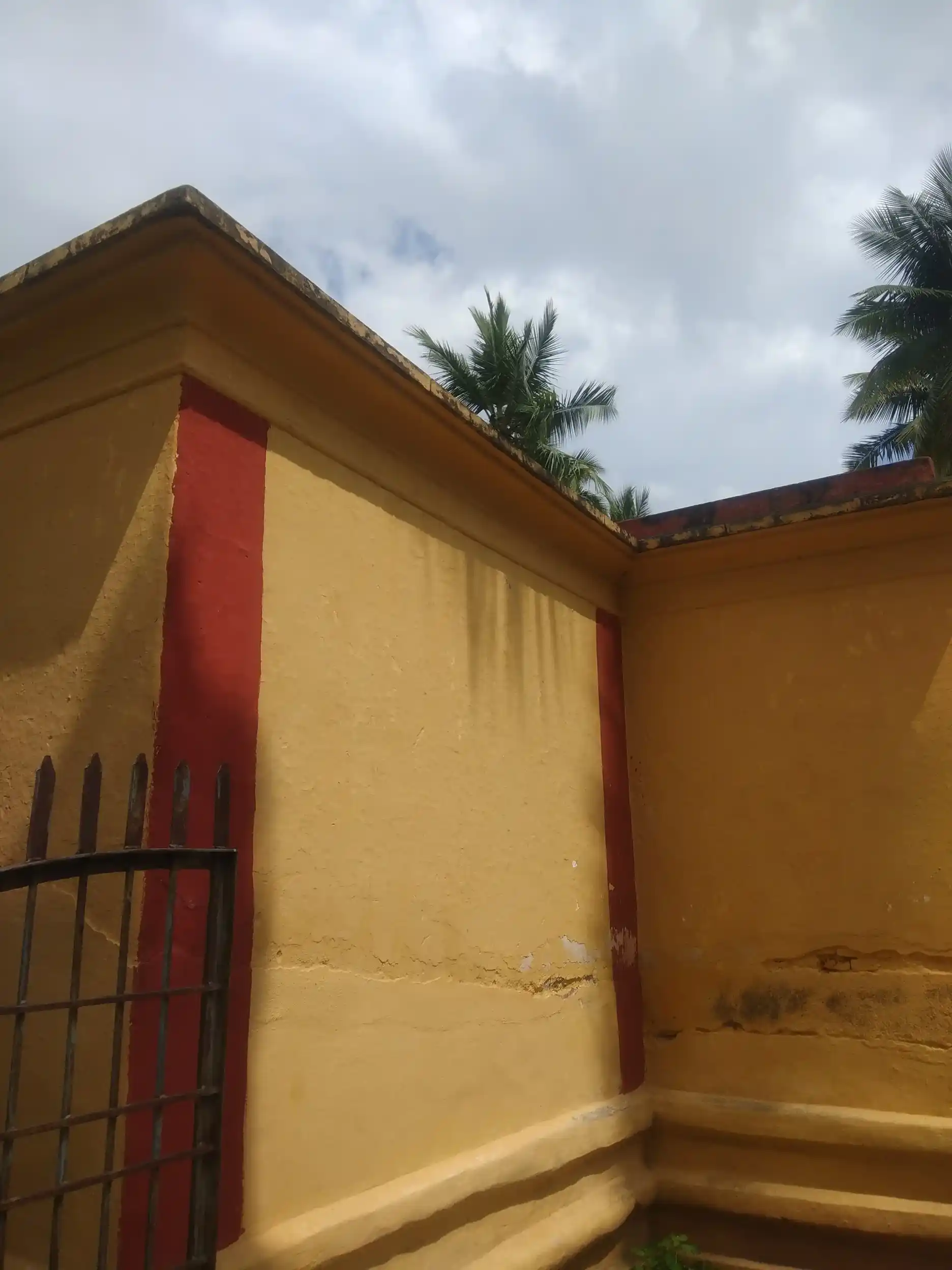 Arulmigu Thirowpathiyamman Temple, Vengalapuram - 635653 அருள்மிகு திரௌபதியம்மன் திருக்கோயில், வெங்களாபுரம் - 635653, Thirupathur - Ancient Temple Architecture and History Image 3