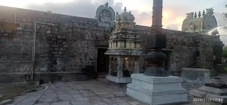 Arulmigu Thiru Kandeeswarar Temple, Chakkramalur - 632511 அருள்மிகு திருகண்டஸ்வரர் திருக்கோயில், சக்கரமல்லூர் - 632511, Ranipet - Ancient Temple Architecture and History Image 3