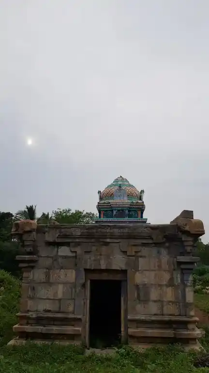 Arulmigu Thiru Manjanamudaiya Iyanar Temple, Olugamangalam - 630204 Arulmigu Thiru Manjanamudaiya Iyanar Temple, Olugamangalam - 630204, Sivagangai - Ancient Temple Architecture and History Image 2