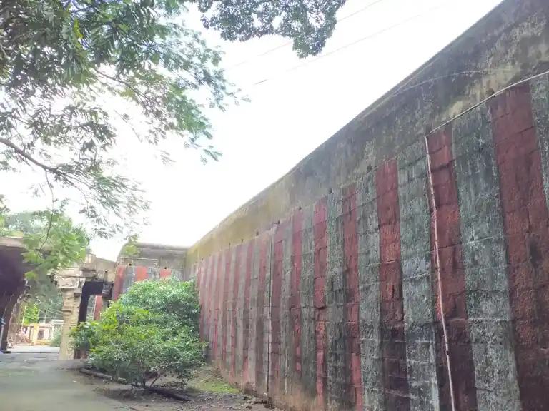 Arulmigu Thirucourtrallanathaswamy Temple, Courtallam, Tenkasi - 627802 அருள்மிகு திருக்குற்றாலநாதசுவாமி திருக்கோயில், குற்றாலம், தென்காசி - 627802, Tenkasi - Ancient Temple Architecture and History Image 3