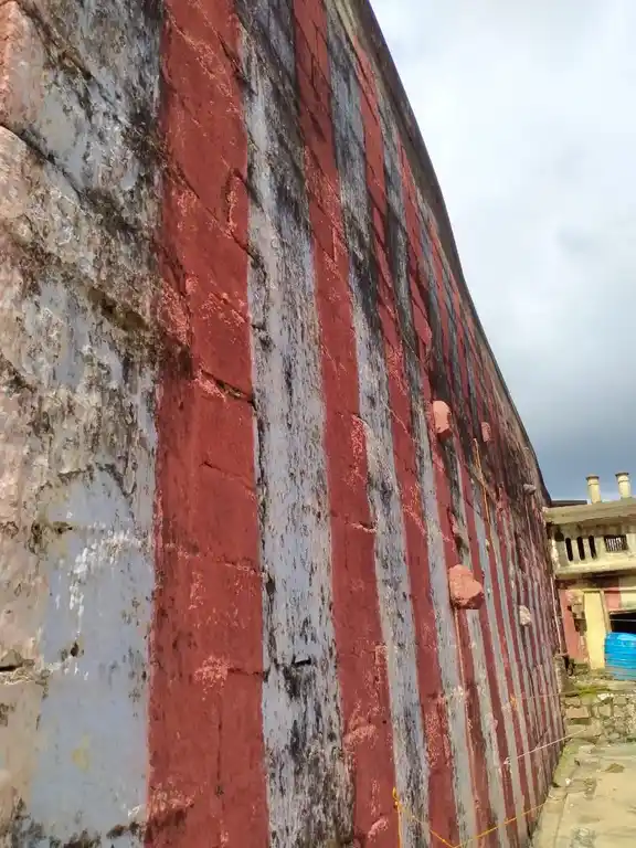 Arulmigu Thirucourtrallanathaswamy Temple, Courtallam, Tenkasi - 627802 அருள்மிகு திருக்குற்றாலநாதசுவாமி திருக்கோயில், குற்றாலம், தென்காசி - 627802, Tenkasi - Ancient Temple Architecture and History Image 6