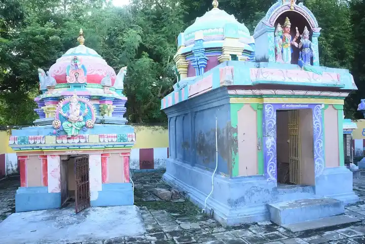 Arulmigu Thirugulampeeshwarar Temple, Mudikandanallur - 609309 அருள்மிகு திருக்குளம்பீஸ்வரர் திருக்கோயில், Mudikandanallur - 609309, Mayiladuthurai - Ancient Temple Architecture and History Image 2