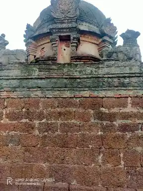 Arulmigu Thirukalanathar Temple, Thiruppakkovil, Karambakudi Taluk - 622302 அருள்மிகு திருக்களநாதர் திருக்கோயில், திருப்பாக்கோயில், கறம்பக்குடி வட்டம் - 622302, Pudukkottai - Ancient Temple Architecture and History Image 2