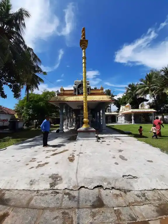 Arulmigu Thirukalleeswarar Temple, Thirukkandalam - 601201 அருள்மிகு திருக்கள்ளீஸ்வரர் திருக்கோயில், திருக்கண்டலம் - 601201, Tiruvallur - Ancient Temple Architecture and History Image 4