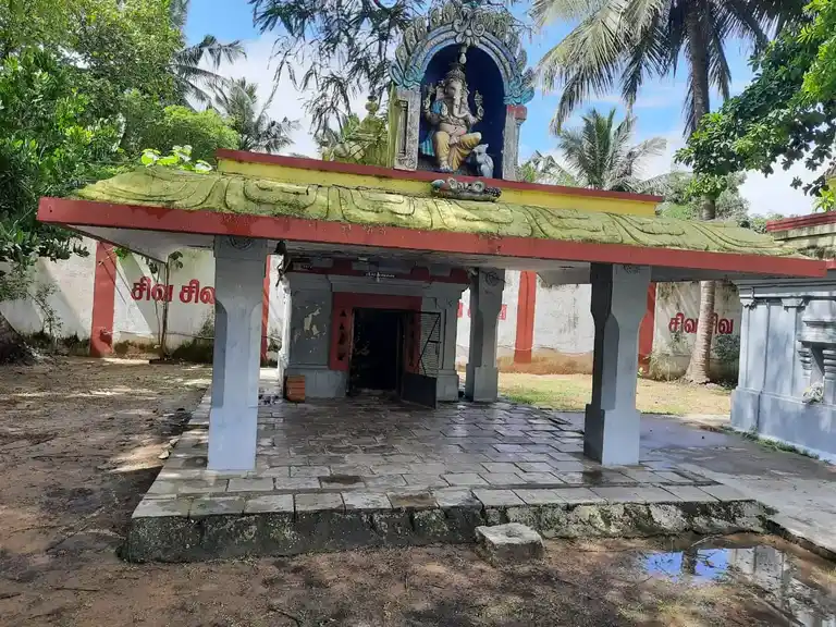 Arulmigu Thirukalleeswarar Temple, Thirukkandalam - 601201 அருள்மிகு திருக்கள்ளீஸ்வரர் திருக்கோயில், திருக்கண்டலம் - 601201, Tiruvallur - Ancient Temple Architecture and History Image 8