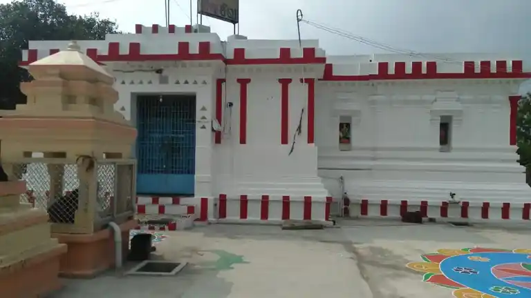 Arulmigu Thirukandeeswarar Temple, Inside The Village, Thomur - 602001 Arulmigu Thirukandeeswarar Temple, Inside The Village, Thomur - 602001, Tiruvallur - Ancient Temple Architecture and History Image 3