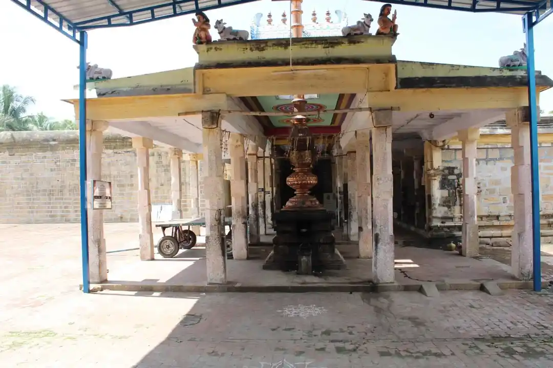 Arulmigu Thirukodeeswara Swamy Temple, Thirukodikaval, Thirukodikaval - 609802 அருள்மிகு திருகோடீஸ்வரர் சுவாமி திருக்கோயில், திருக்கோடிக்காவல், Thirukodikaval - 609802, Thanjavur - Ancient Temple Architecture and History Image 2