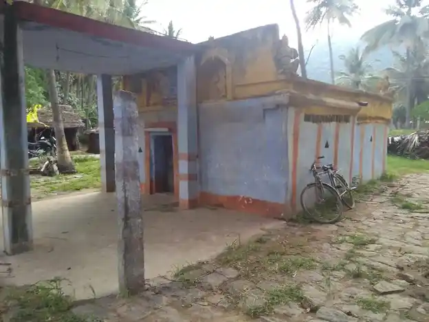 Arulmigu Thirumalai Devar Temple, Marandahalli Road, Panjappalli - 636812 அருள்மிகு திருமலை தேவர் திருக்கோயில், Marandahalli Road, Panjappalli - 636812, Dharmapuri - Ancient Temple Architecture and History Image 3