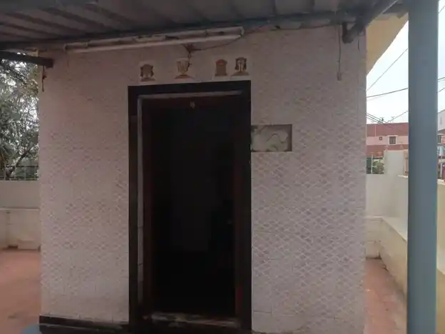 Arulmigu Thirumalaidevar Temple, Battavarapalli - 635109 அருள்மிகு திருமலை தேவர் திருக்கோயில், பேடரப்பள்ளி - 635109, Krishnagiri - Ancient Temple Architecture and History Image 2