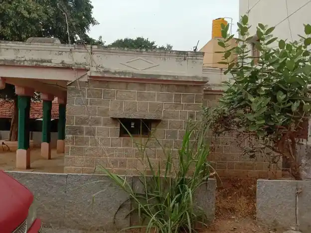 Arulmigu Thirumalaidevar Temple, Eachangur - 635103 Arulmigu Thirumalaidevar Temple, Eachangur - 635103, Krishnagiri - Ancient Temple Architecture and History Image 4