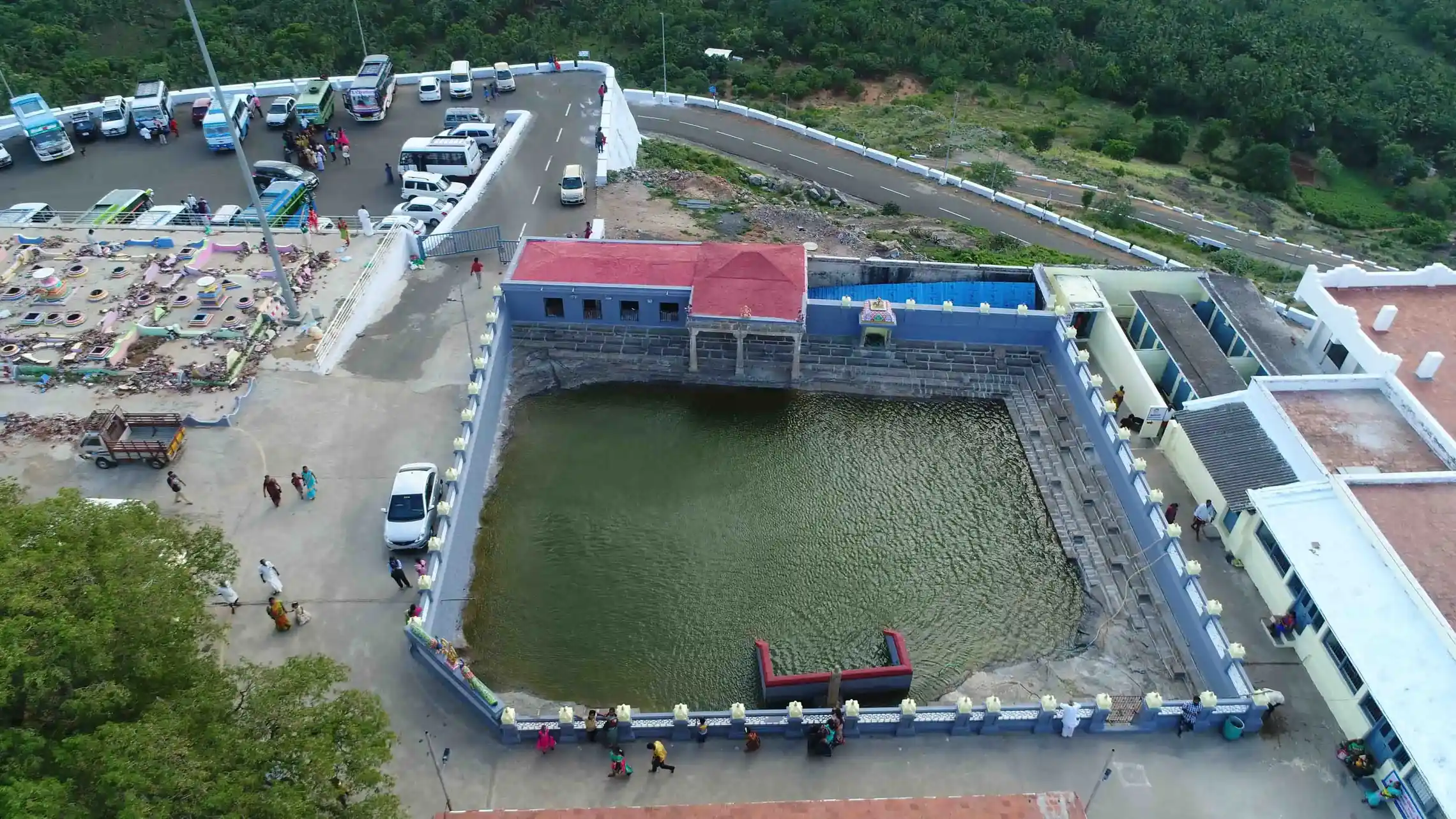 Arulmigu Thirumalaikumaraswamy Temple, Panpoli - 627807 அருள்மிகு திருமலைக்குமாரசுவாமி திருக்கோயில், பண்பொழி - 627807, Tenkasi - Ancient Temple Architecture and History Image 7