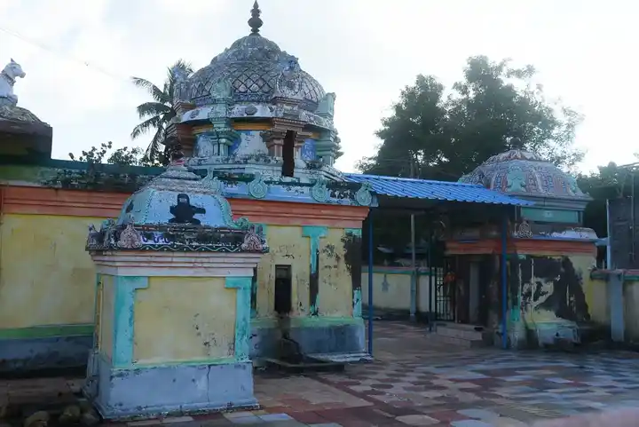 Arulmigu Thirumalairajeshwarar Temple, Kidarankondan - 609309 அருள்மிகு திருமலை ராஜேஸ்வரி திருக்கோயில், Kidaramgondan - 609309, Mayiladuthurai - Ancient Temple Architecture and History Image 4