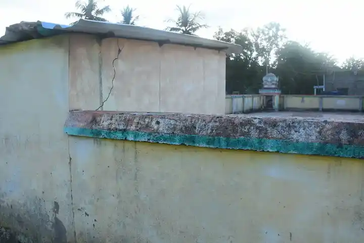 Arulmigu Thirumalairajeshwarar Temple, Kidarankondan - 609309 அருள்மிகு திருமலை ராஜேஸ்வரி திருக்கோயில், Kidaramgondan - 609309, Mayiladuthurai - Ancient Temple Architecture and History Image 5