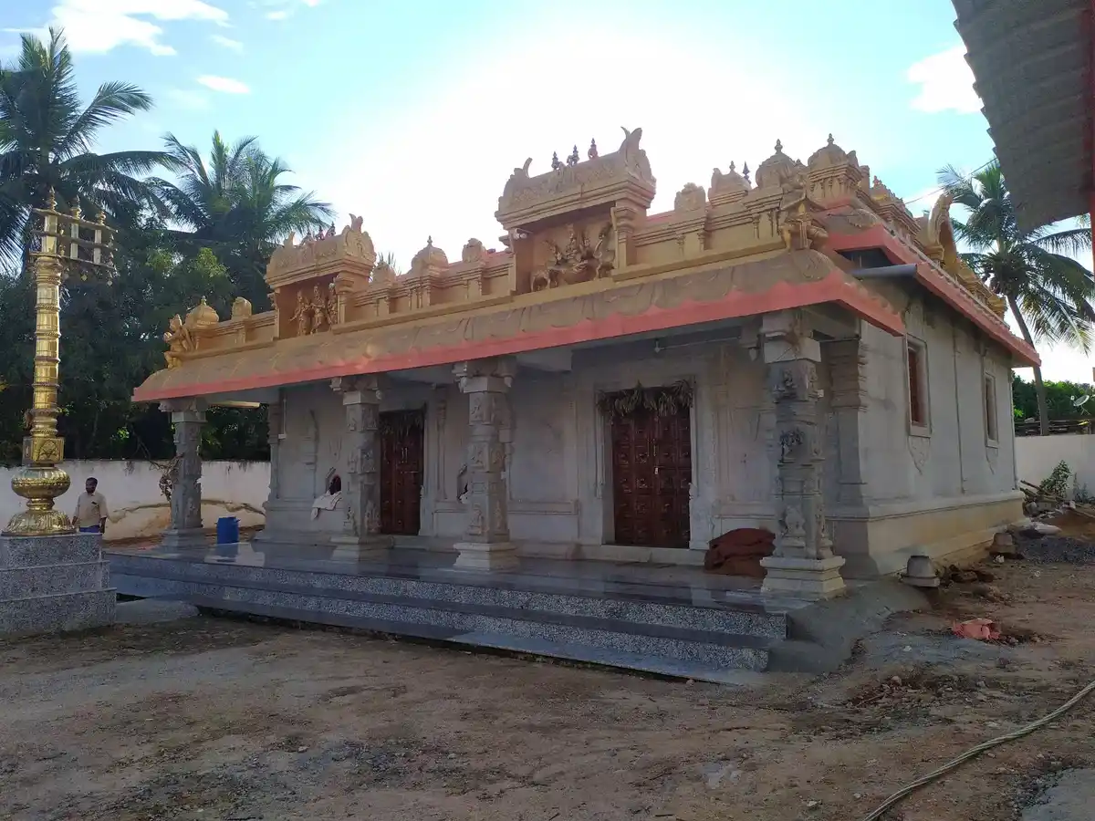 Arulmigu Thirumalaithevar Temple, Balanapalli, Sengodachinnahalli - 635118 அருள்மிகு திருமலைத்தேவர் திருக்கோயில், Balanapalli, Sengodachinnahalli - 635118, Krishnagiri - Ancient Temple Architecture and History Image 4