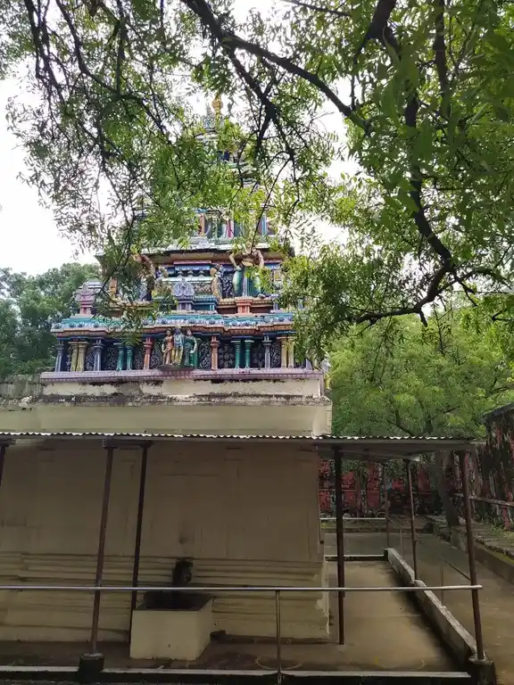 Arulmigu Thirumalaiurayaperumal Temple, Kombai - 625521 அருள்மிகு திருமலைராயப்பெருமாள் திருக்கோயில், கோம்பை - 625521, Theni - Ancient Temple Architecture and History Image 3