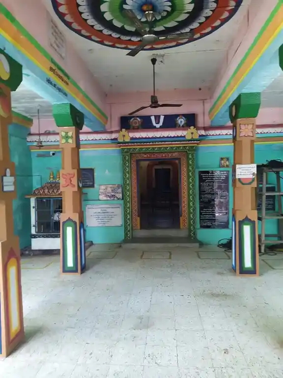 Arulmigu Thirumalaiurayaperumal Temple, Kombai - 625521 அருள்மிகு திருமலைராயப்பெருமாள் திருக்கோயில், கோம்பை - 625521, Theni - Ancient Temple Architecture and History Image 5