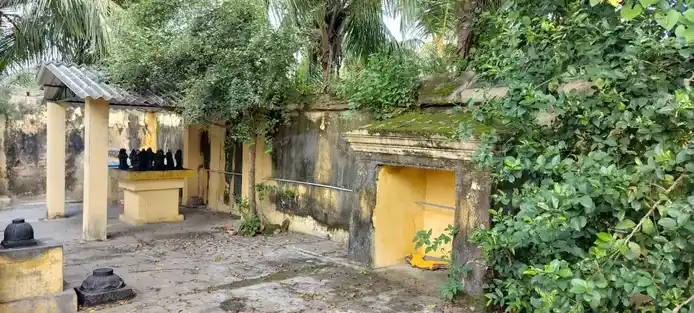 Arulmigu Thirumaleeshwarar Temple, Vallimalai - 632520 அருள்மிகு திருமாலீஸ்வரர் திருக்கோயில், வள்ளிமலை - 632520, Vellore - Ancient Temple Architecture and History Image 4