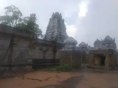 Arulmigu Thirumanganeeswarar Temple, Karaiyur, Ponnamaravati Taluk - 622002 அருள்மிகு திருமாங்கனீஸ்வரர் திருக்கோயில், காரையூர், பொன்னமராவதி வட்டம் - 622002, Pudukkottai - Ancient Temple Architecture and History Image 5