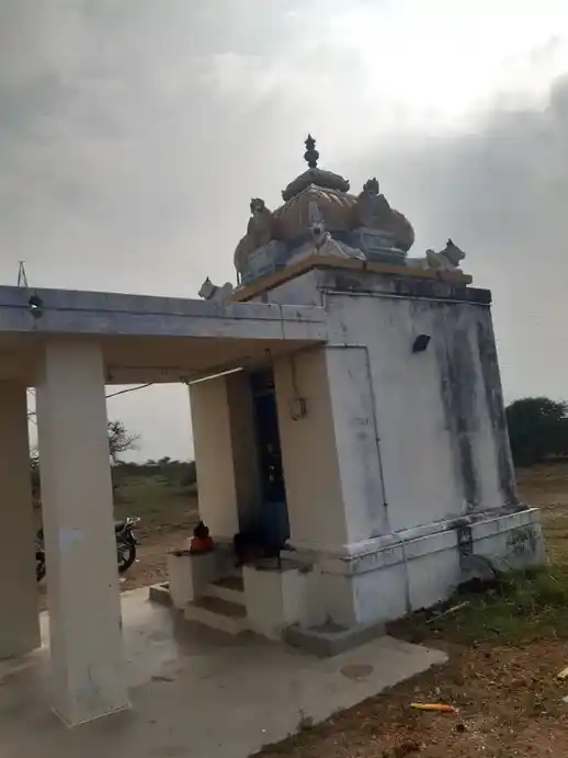 Arulmigu Thirumangari Kumrasamy Temple, Poosarivalasu - 638701 அருள்மிகு திருமங்கிரிகுமாரசாமி திருக்கோயில், பூசாரிவலசு - 638701, Tiruppur - Ancient Temple Architecture and History Image 4