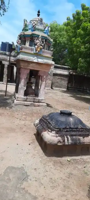 Arulmigu Thirumeiganavairavanatha Swamy Temple, T.Vairavanpatti - 630211 அருள்மிகு திருமெஞ்ஞானவைரவநாதசுவாமி திருக்கோயில், T.Vairavanpatti - 630211, Sivagangai - Ancient Temple Architecture and History Image 3