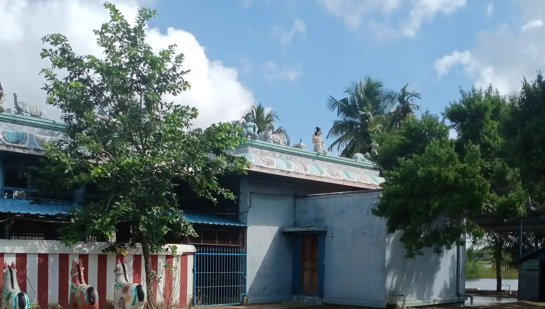 Arulmigu Thirumeni Ayyanar Temple, Arasapattu - 614019 அருள்மிகு திருமேனி அய்யனார் திருக்கோயில், Arasapattu - 614019, Thanjavur - Ancient Temple Architecture and History Image 3