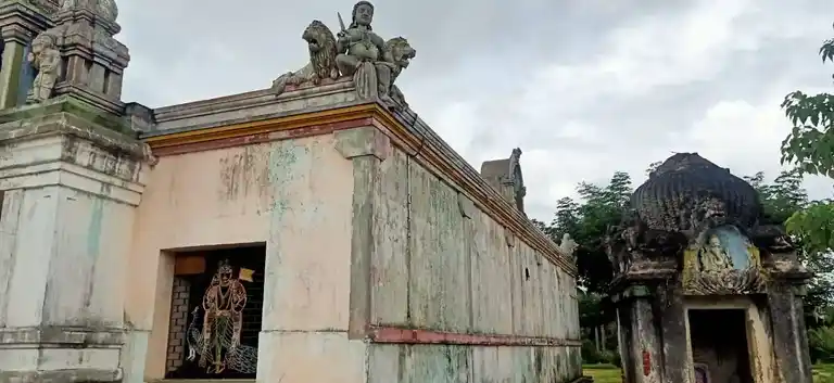 Arulmigu Thirumeniamman Temple, Vengarai, Vengarai - 614628 Arulmigu Thirumeniamman Temple, Vengarai, Vengarai - 614628, Thanjavur - Ancient Temple Architecture and History Image 4