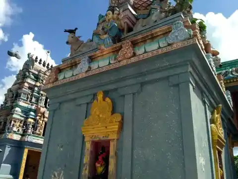 Arulmigu Thirumeninathar And Azhagusundhariyamman Temple, Natham - 609118 Arulmigu Thirumeninathar And Azhagusundhariyamman Temple, Natham - 609118, Mayiladuthurai - Ancient Temple Architecture and History Image 3