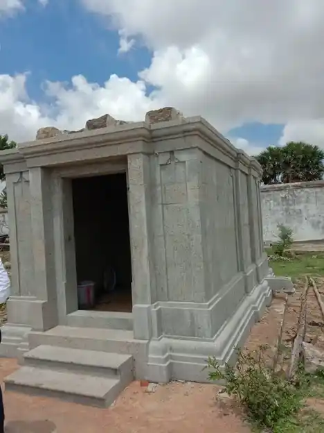 Arulmigu Thirumeninathaswamy Temple, Aananthur - 623401 அருள்மிகு திருமேனிநாதசுவாமி திருக்கோயில், Aananthur - 623401, Ramanathapuram - Ancient Temple Architecture and History Image 2