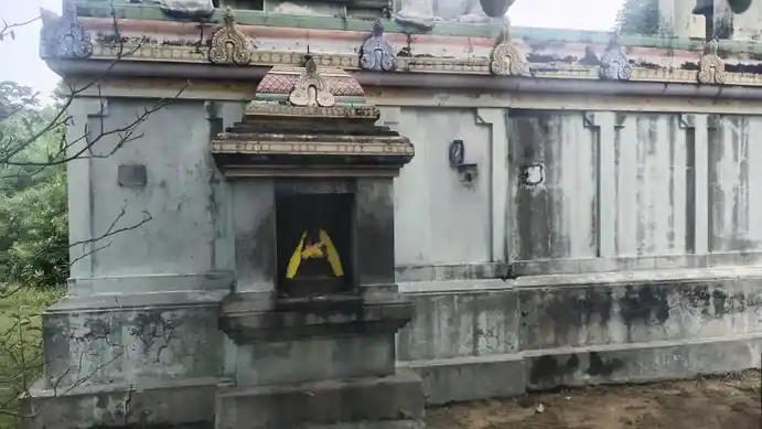 Arulmigu Thirumeniyazhzakar Temple, Puduppattur - 610103 அருள்மிகு திருமேனியழகர் திருக்கோயில், Puduppattur - 610103, Thiruvarur - Ancient Temple Architecture and History Image 2